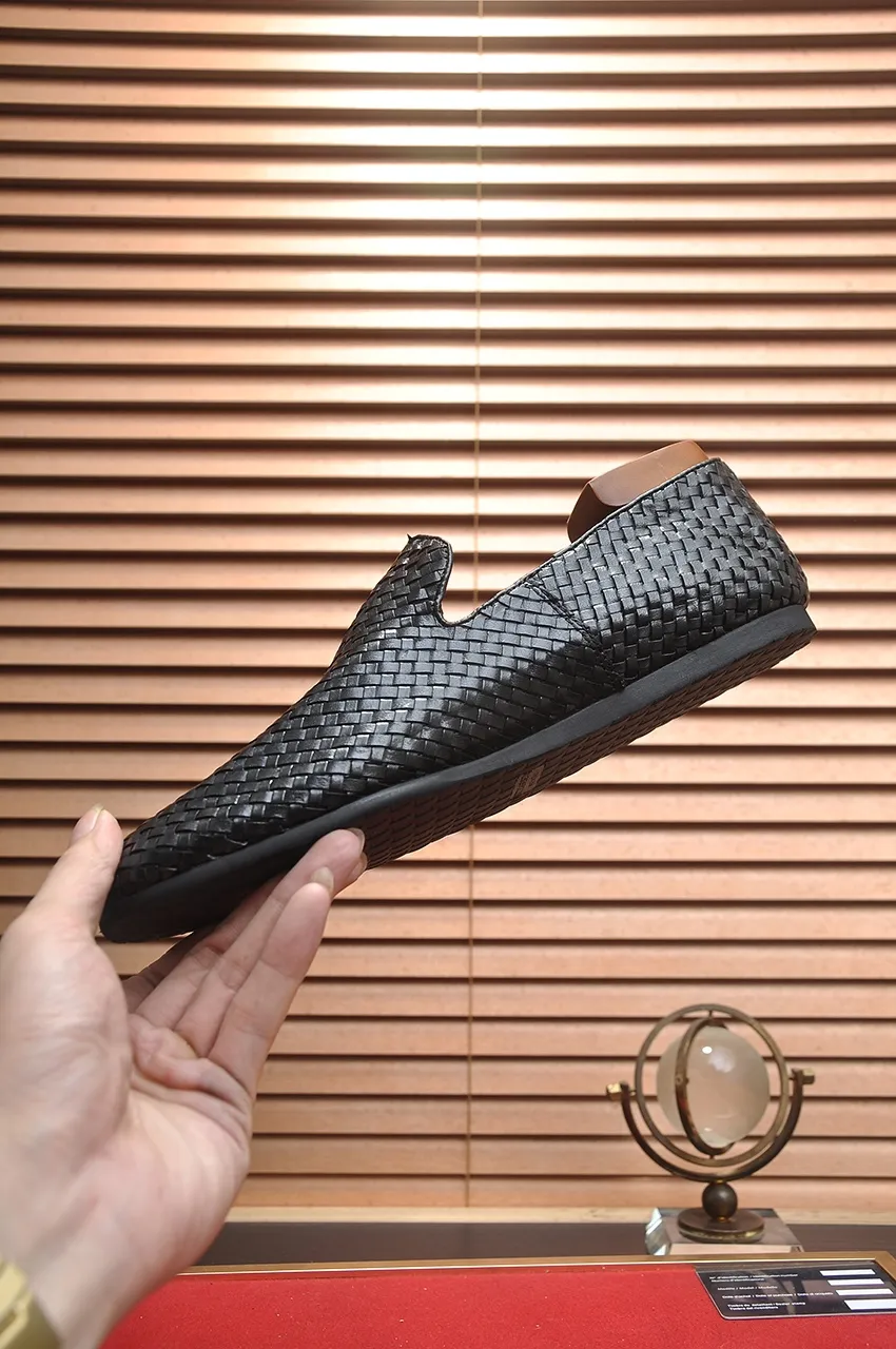 Men's shoes 💰600💶 [Botteg Venetta (BV)] (wallet shoes) exclusive new model official website new model The upper is made of high-quality top calfskin. Delicate feel and flowing luxurious texture. Tailored for refined men to create a noble aura. Detailed and regular Mark hand-stitching. Smooth lines. Full cowhide lining, comfortable to wash off sweat. 38-44